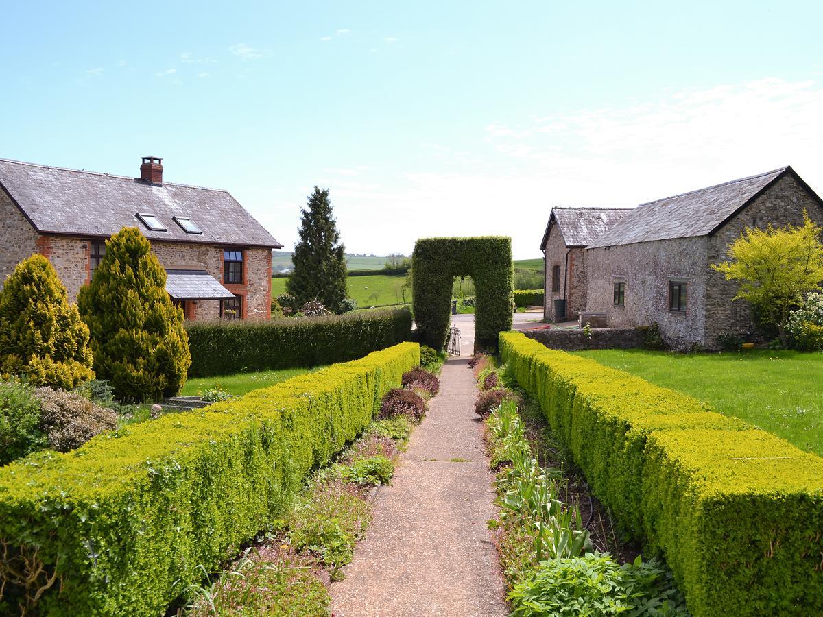 Ellishayes Farmhouse Villa Honiton Exterior photo